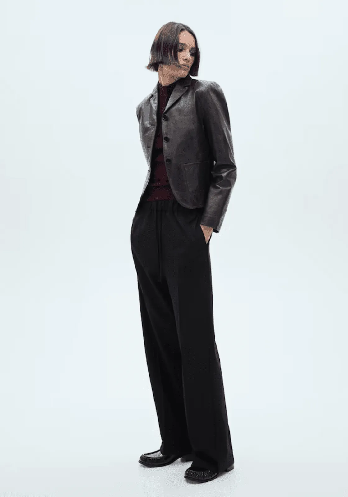 Flowy straight-fit trousers - Black