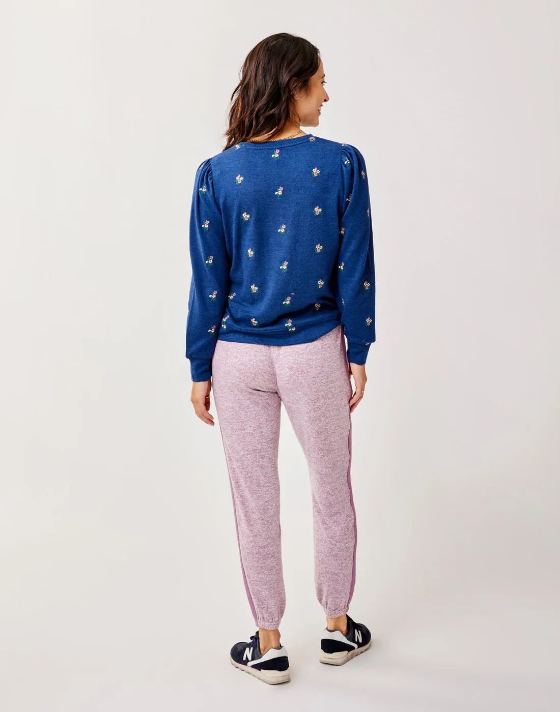 Naomi Sweatshirt: Embroidered Floral