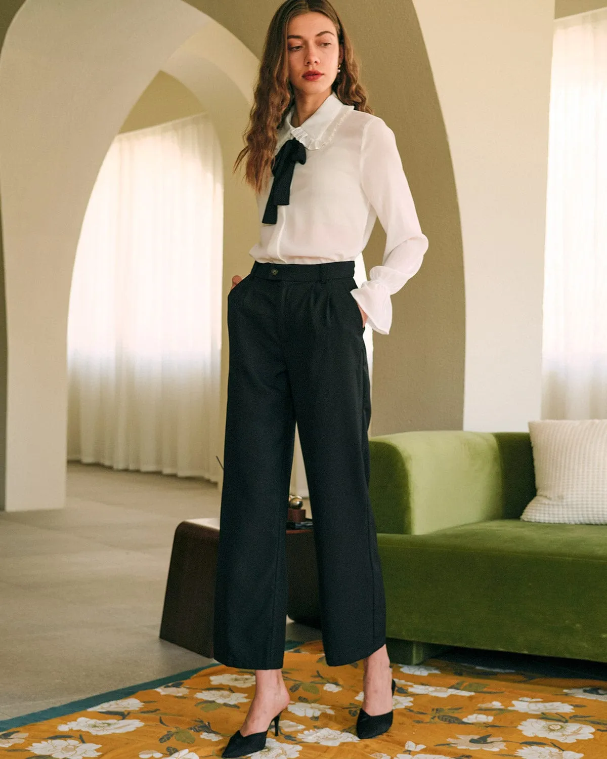 The Solid Pleated High-waisted Pants